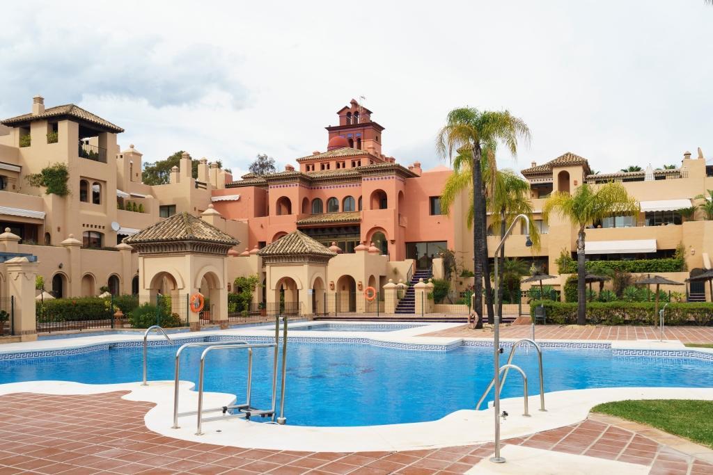 La Cartuja Del Golf Apartment Estepona Exterior photo