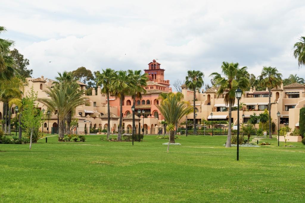 La Cartuja Del Golf Apartment Estepona Exterior photo